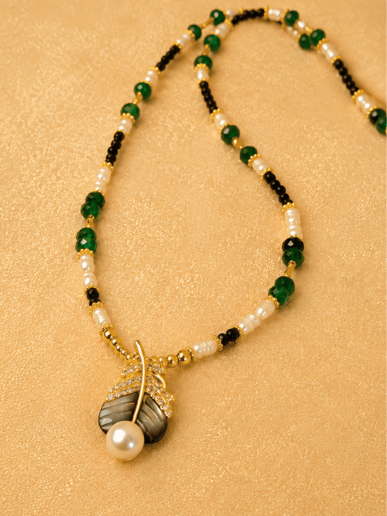 Collier Plume - Jawhar Store